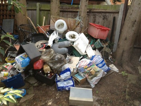 Bulky item pickup for homes in Plumstead